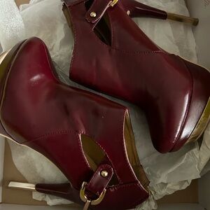 Elegant Burgundy Heels